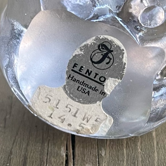 Vintage Fenton May Birthstone Clear Art Glass Heart Bear Figurine Paperweight - Picture 8 of 9